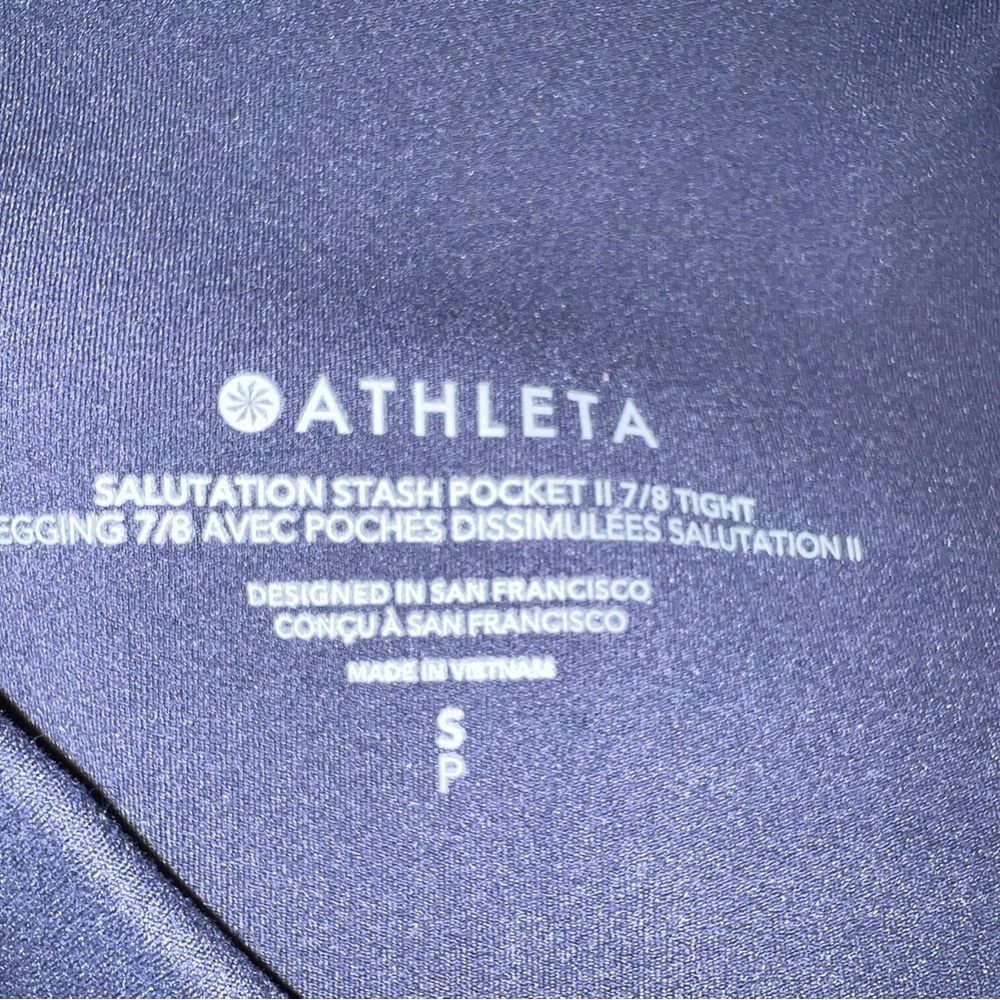 Athleta SALUTATION II CAPRI Leggings, Small - Picture 5 of 9